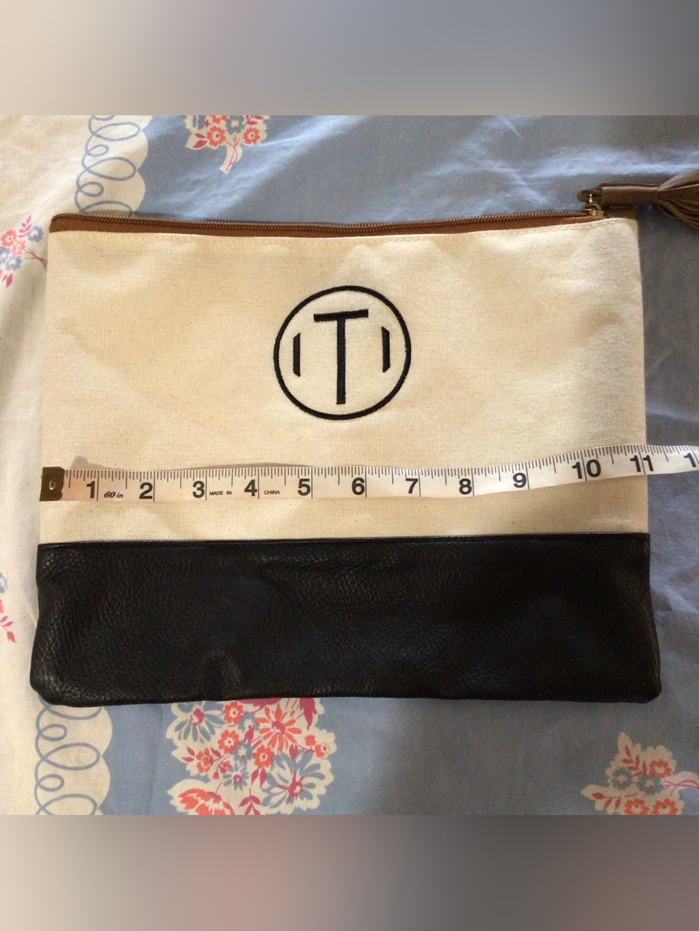 MudPie Pouch in Cream and Black